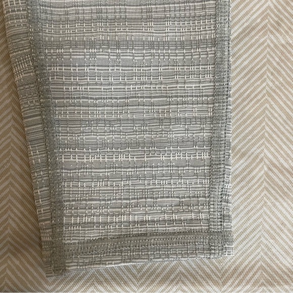 Athleta Leggings Heather Grey Textured Size Small Gently Worn Hidden WaistPocket - Picture 7 of 9